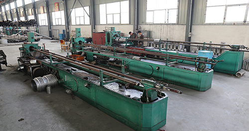 <a href=http://m.kk616.com target=_blank class=infotextkey>波紋補(bǔ)償器</a>生產(chǎn)現(xiàn)場