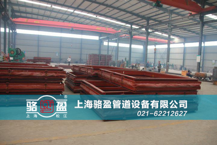 香港機(jī)場赤鱲角<a href=http://m.kk616.com target=_blank class=infotextkey>非金屬補(bǔ)償器</a>生產(chǎn)廠家